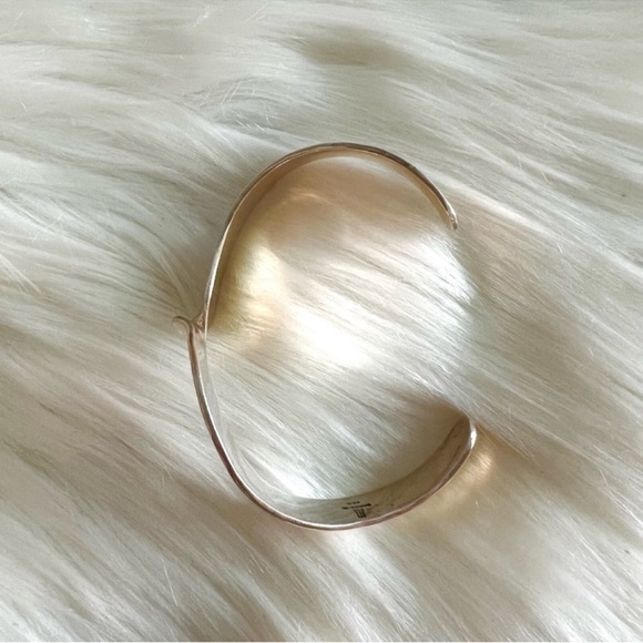 14k gold James Avery ULTRA RARE sculptural soft hammered cuff bracelet - Picture 5 of 15